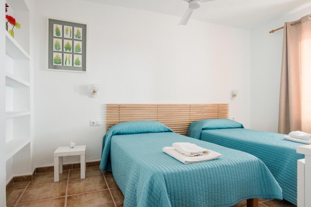 Apartamentos Mayans San Ferrán de ses Roques Exterior photo